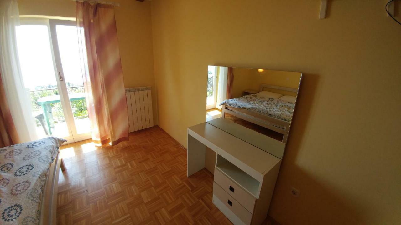 לובראן Guest House Ivo מראה חיצוני תמונה