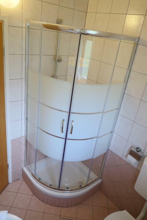 לובראן Guest House Ivo מראה חיצוני תמונה
